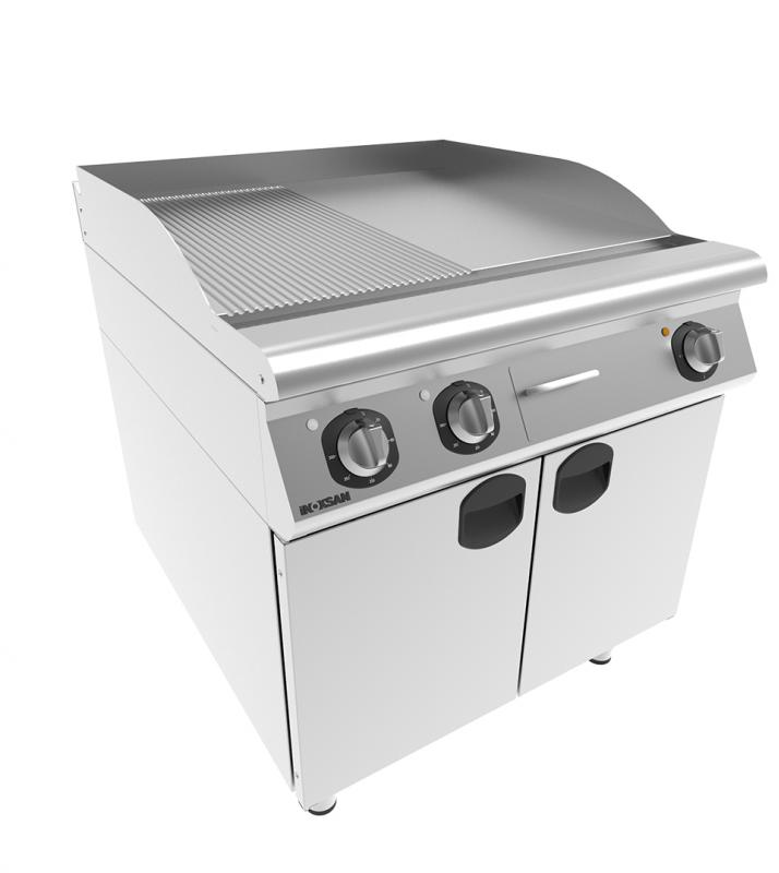 9IE 22 - Electric grill, 1/2 plain - 1/2 ribbed griller surwoodence